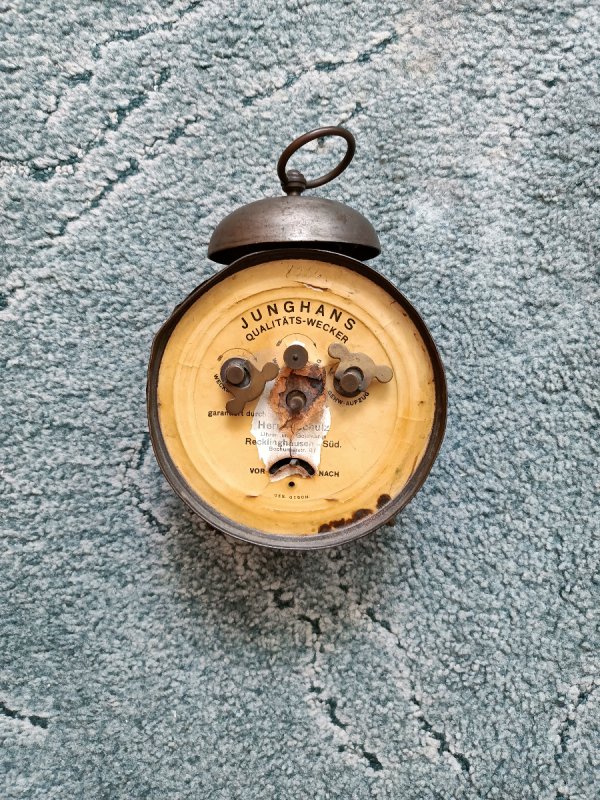 Budzik JUNGHANS z 1928 roku - 01 Budzik JUNGHANS z 1928 roku - 01