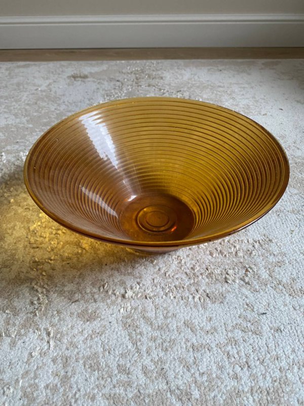 Miska bursztynowa z lat 50 60 szkło marigold