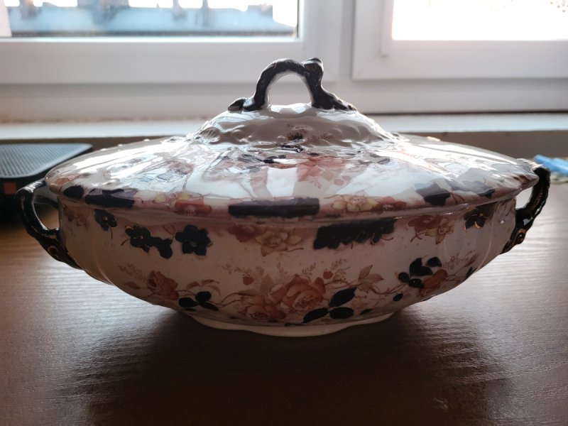 Zestaw trzech porcelanowych waz angielskich - 03 Zestaw trzech porcelanowych waz angielskich - 03