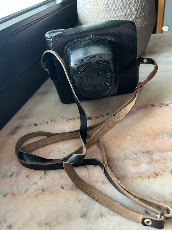 Aparat fotograficzny ZENIT - 01 Aparat fotograficzny ZENIT - 01