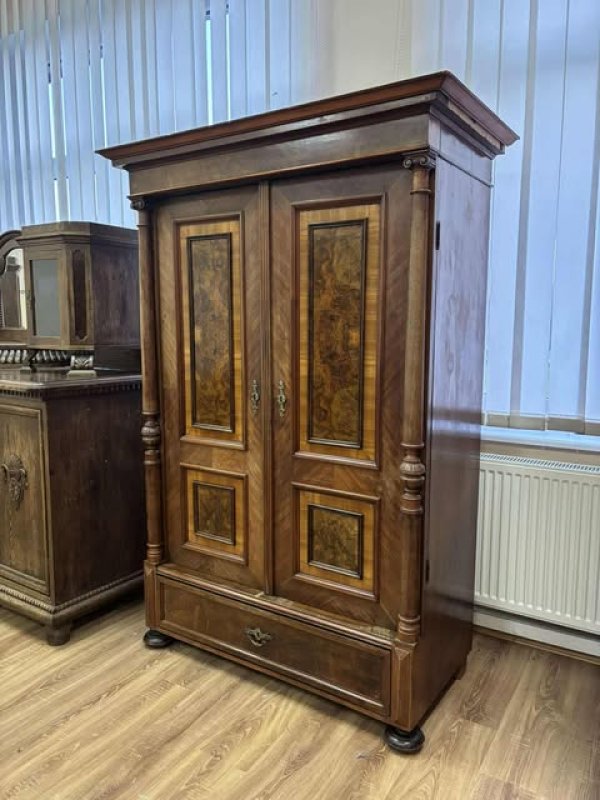 Szafa dębowa klasyczna, solidna, pojemna