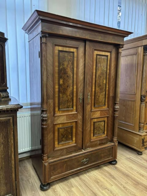 Szafa dębowa klasyczna, solidna, pojemna - 01 Szafa dębowa klasyczna, solidna, pojemna - 01