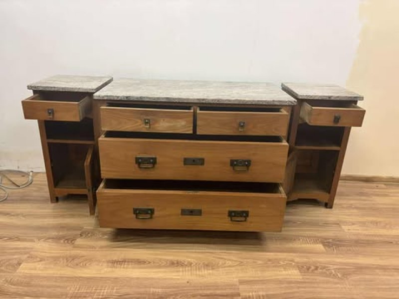 Stylowa Drewniana Komoda Wraz z Dwiema Szafkami. - 04 Stylowa Drewniana Komoda Wraz z Dwiema Szafkami. - 04