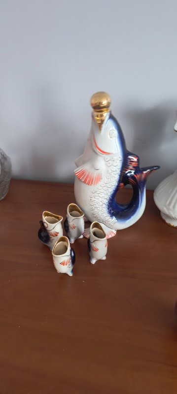 Porcelanowe figurki zastawa kryształy z okresu PRL