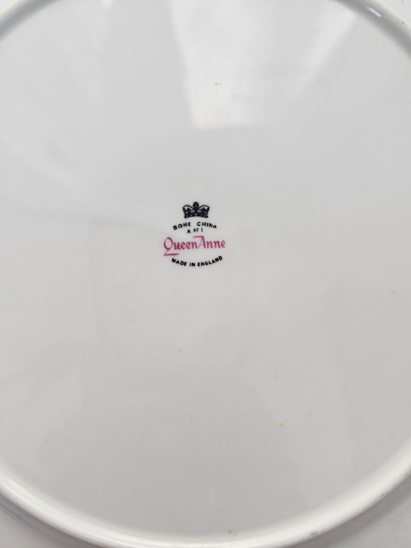 Para talerzy pamiątkowych Queen Anne Bone China