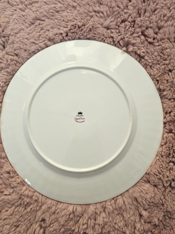 Para talerzy pamiątkowych Queen Anne Bone China - 02 Para talerzy pamiątkowych Queen Anne Bone China - 02