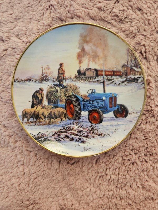 Zestaw 3 talerzy kolekcjonerskich Michael Herring - 01 Zestaw 3 talerzy kolekcjonerskich Michael Herring - 01