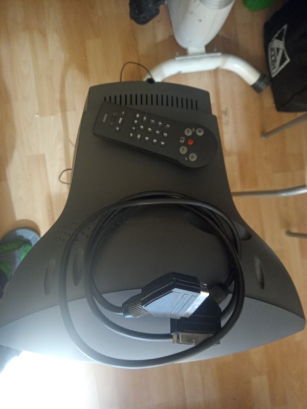 Telewizor analogowy Philips 14cali - 02