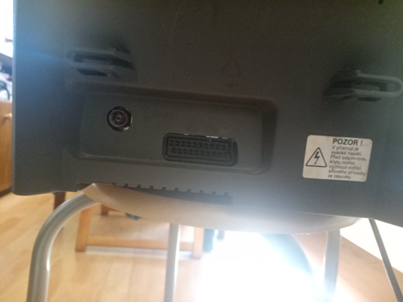 Używany telewizor analogowy Philips 14cali
