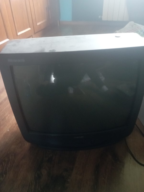 Sprzedam telewizor Stary