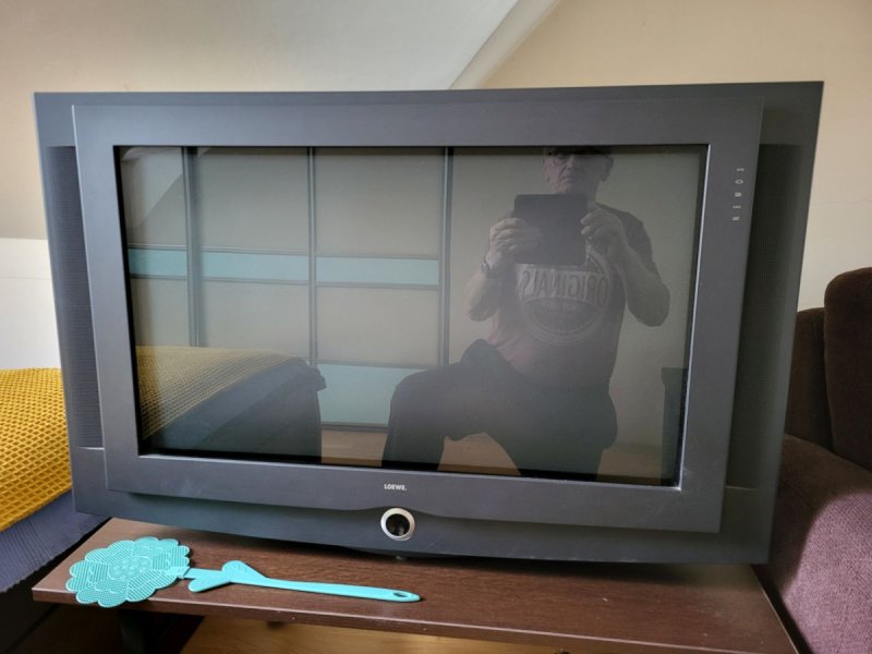 Sprzedam dwa telewizory kineskopowe LOEWE