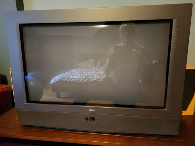 Sprzedam dwa telewizory kineskopowe LOEWE - 04