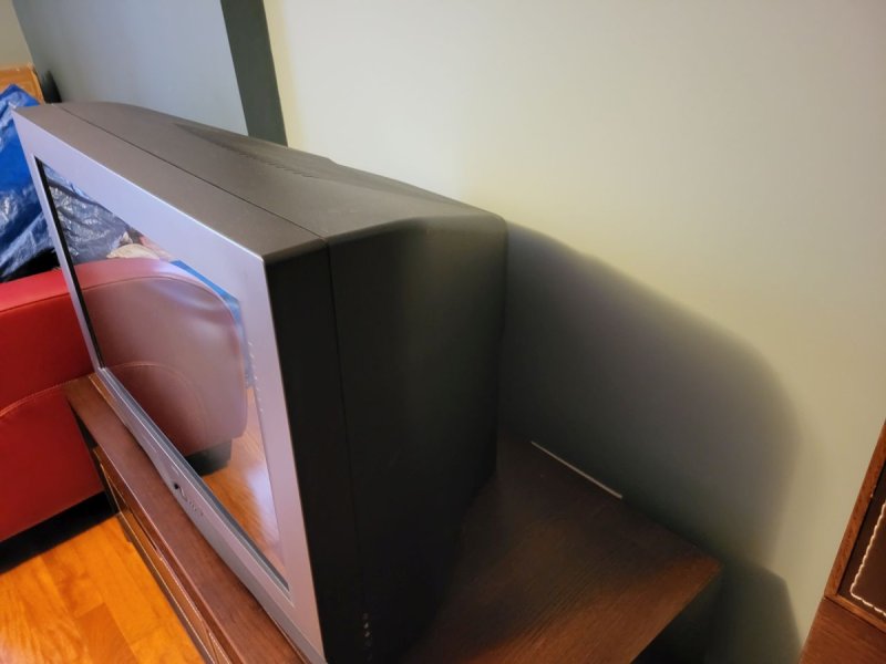 Sprzedam dwa telewizory kineskopowe LOEWE - 05