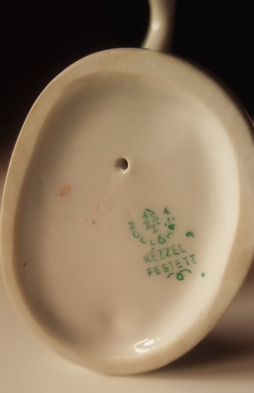 Hollohaza porcelana antyczna: chłopiec z gęsią - 08