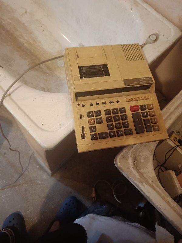Nie wiem chyba stare kasa fiskalna
