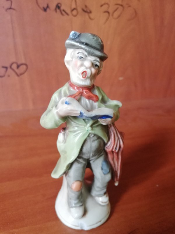Figurka porcelanowa
