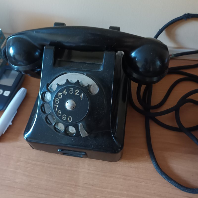 Telefon