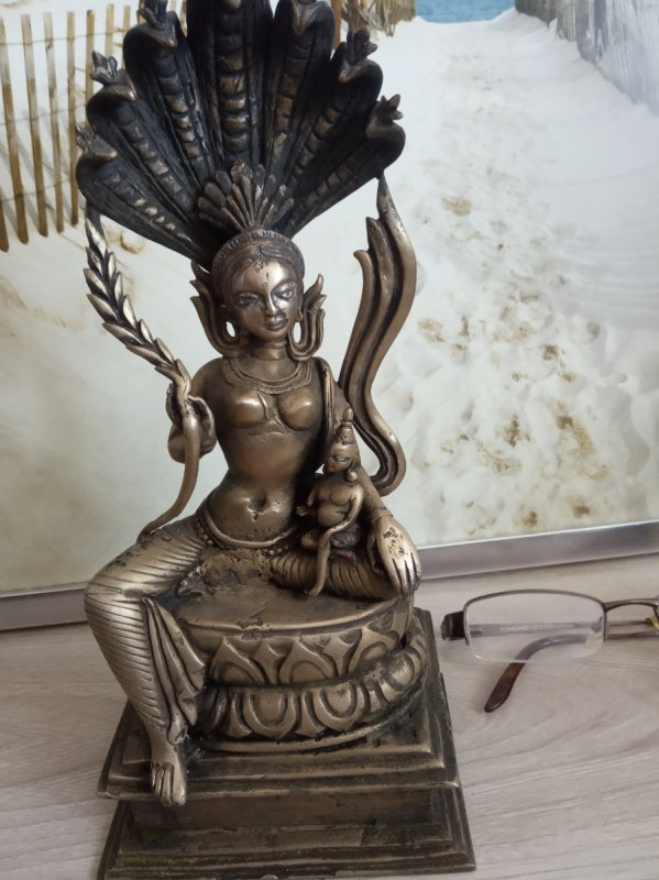 Figurka hinduskiej bogini Manasy