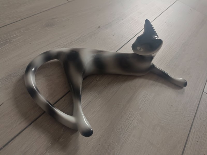 Porcelanowy Kot z fabryki Ćmielów