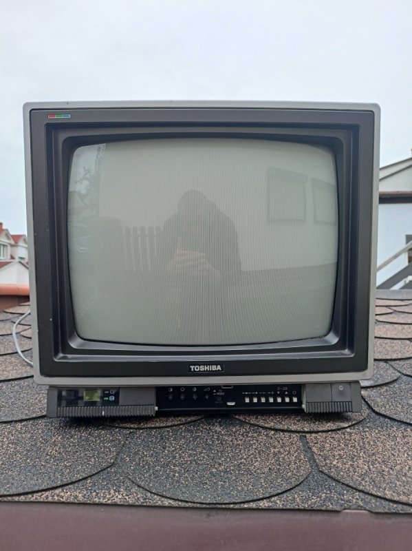 Telewizor TOSHIBA model nr. 160F5WD sprawny
