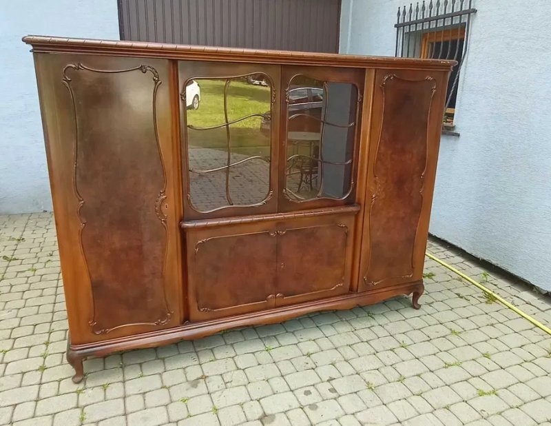 Stary niemiecki mebel