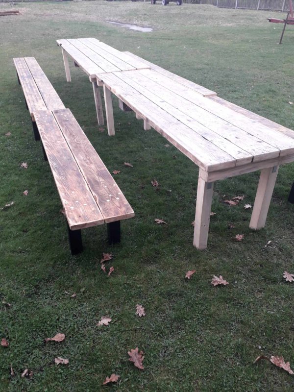 Mebel ze starego drewna stół i ławki - 01