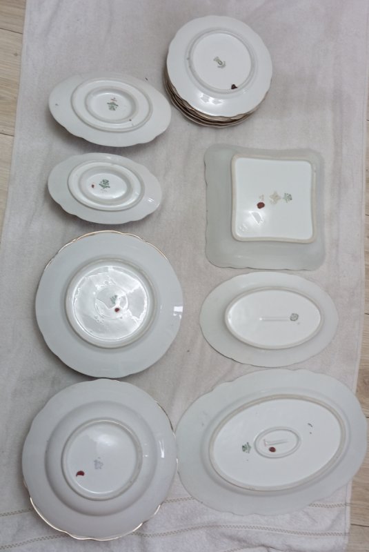 Zestaw starej porcelany na 6 osób - 01