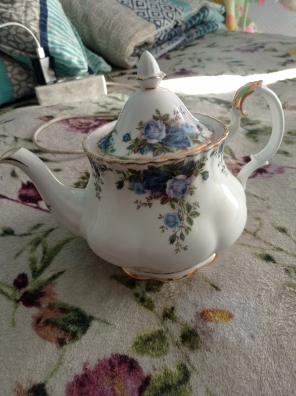 Czajnik porcelanowy