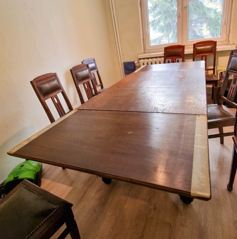 Stół secesyjny + 8 krzeseł - 04