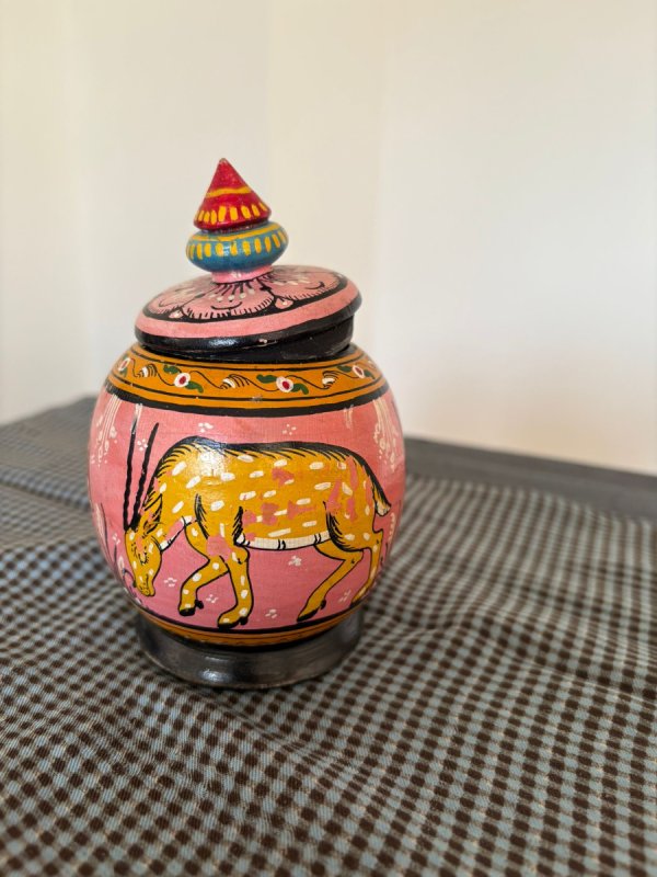 Drewniana szkatułka z Indii - 01