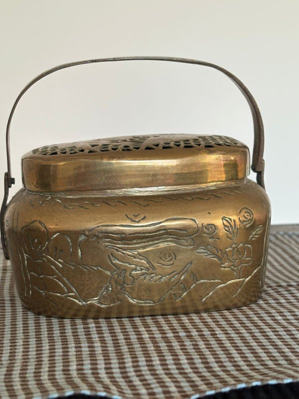 Chiński przenośny podgrzewacz do rąk. - 01