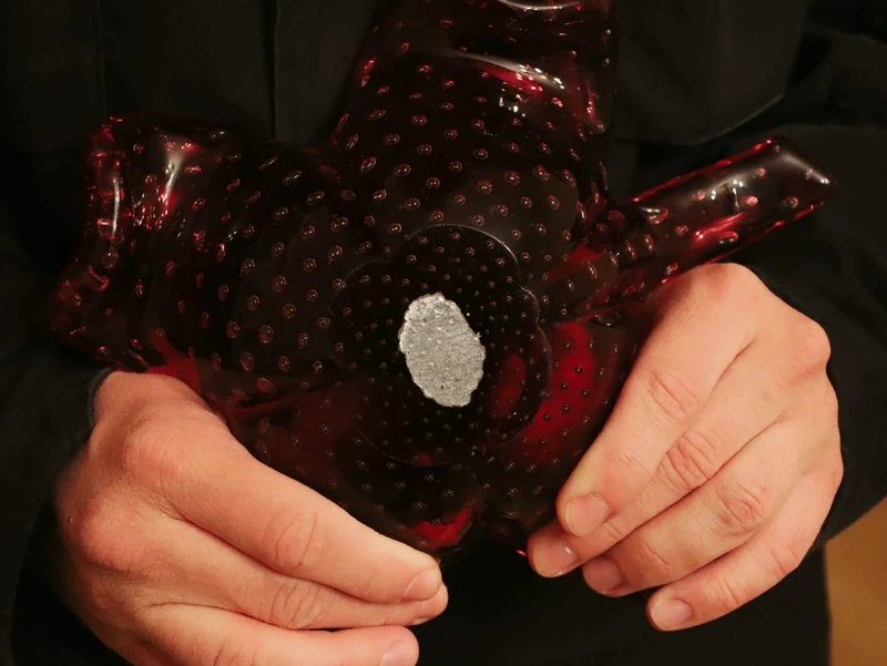 Żurawinowa patera murano wykonana w technice bulli - 01