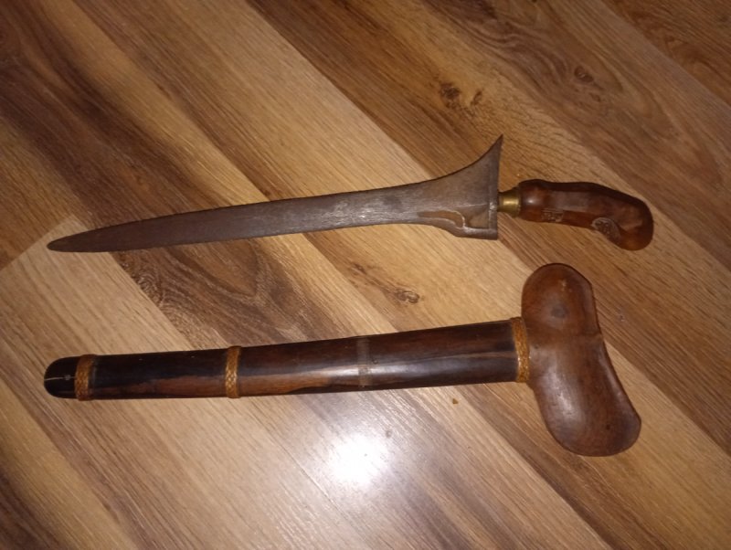 Antyczny sztylet keris