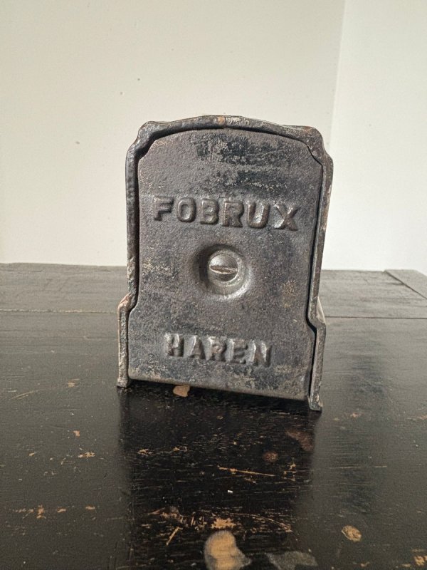 Zabytkowa skarbonka - 02