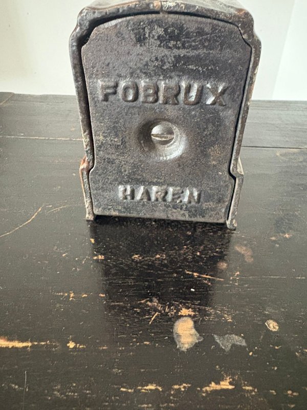 Zabytkowa skarbonka - 03