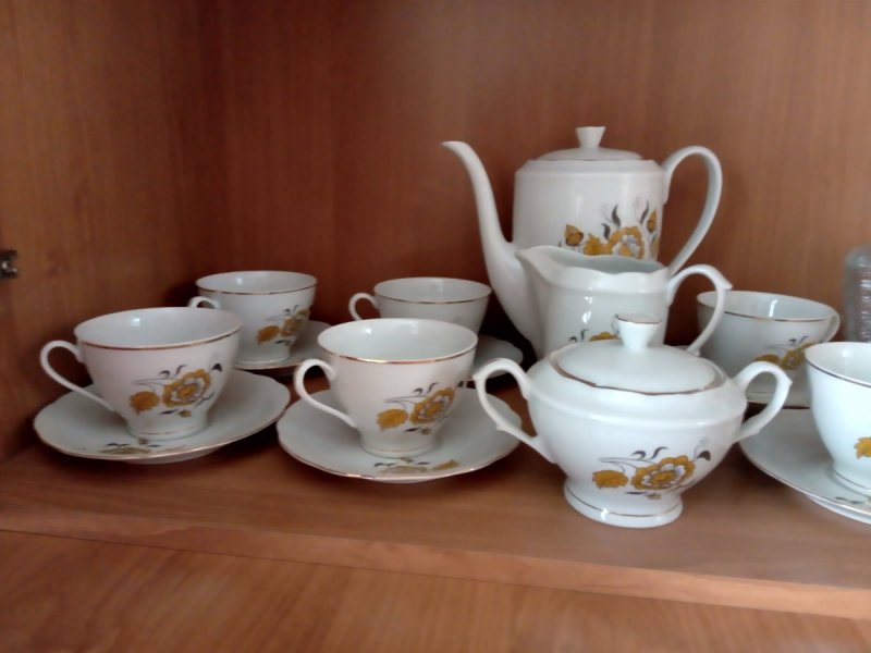 Zestaw porcelany Ćmielów i Kryształy z PRL