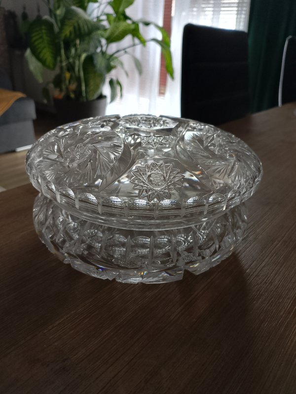 Kryształowa bombonierka - 01