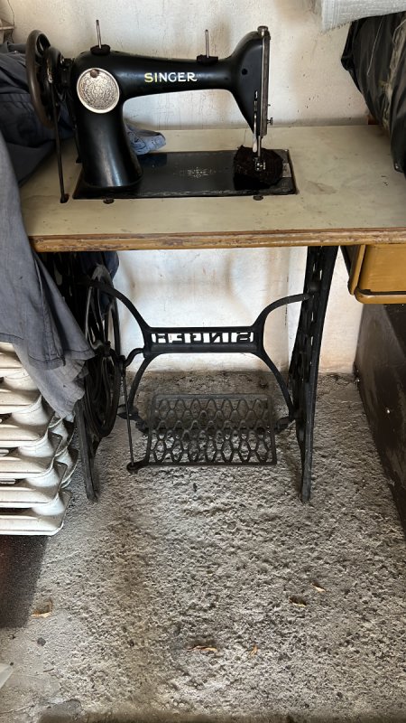 Singer zabytkowa maszyna do szycia