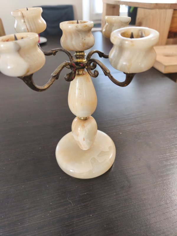 Świecznik z onyksu i mosiądzu