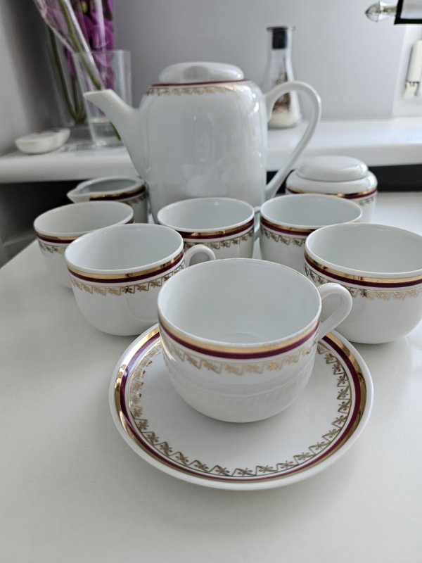 Porcelanowy komplet kawowy manufaktury Karolina