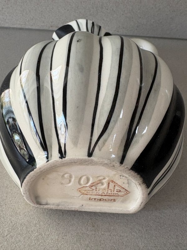 Wazon Dzbanek Pikasiak KERAMIKA Lata 60. - 01