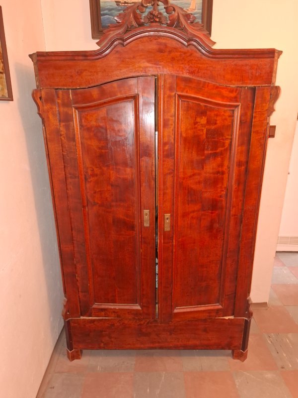 Antyczna szafa w stylu Ludwika Filipa - 01