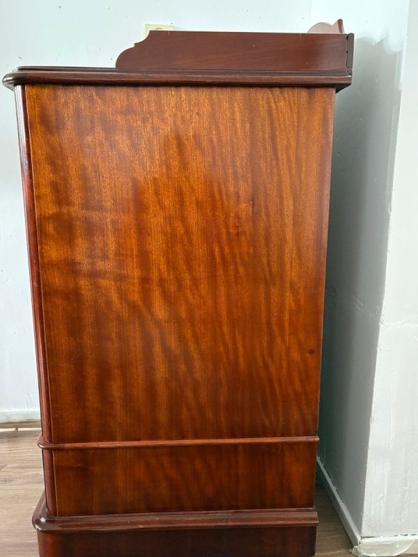 Szafka mahoniowa, Anglia, oryg. ceramiczne rolki - 02