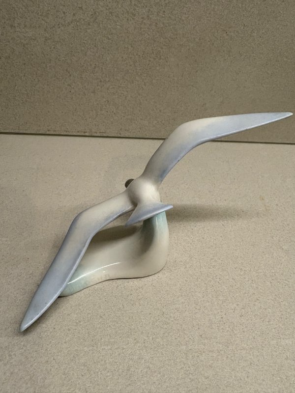 Kolekcjonerska Mewa w locie Porcelana Hollohaza - 05 Kolekcjonerska Mewa w locie Porcelana Hollohaza - 05