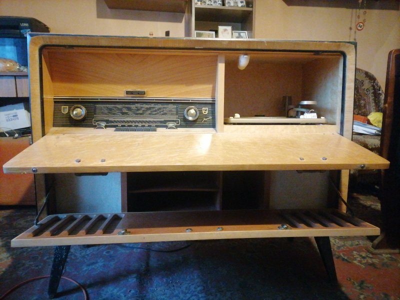Radio gramofon - 03