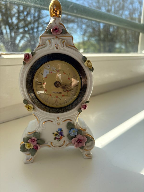 Stary niemiecki Zegar Mercedes - 01 Stary niemiecki Zegar Mercedes - 01