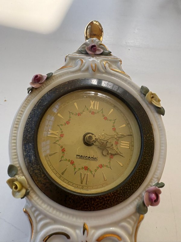 Stary niemiecki Zegar Mercedes - 02 Stary niemiecki Zegar Mercedes - 02
