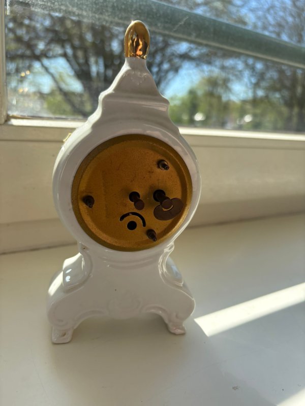 Stary niemiecki Zegar Mercedes - 03 Stary niemiecki Zegar Mercedes - 03