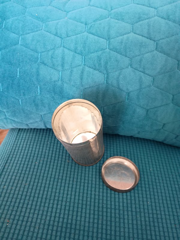 Metalowe puszki - 01