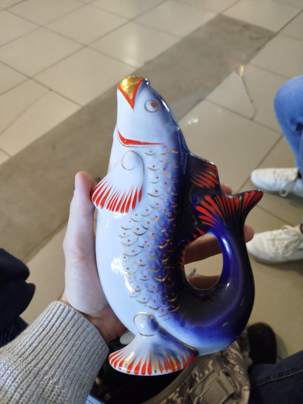 Karafka z porcelany